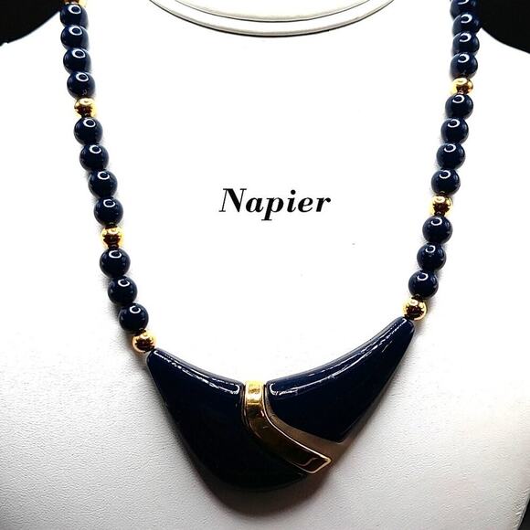Vintage Dark Blue Napier Lucite Necklace, Light Weight, 17 Inches - Picture 2 of 9